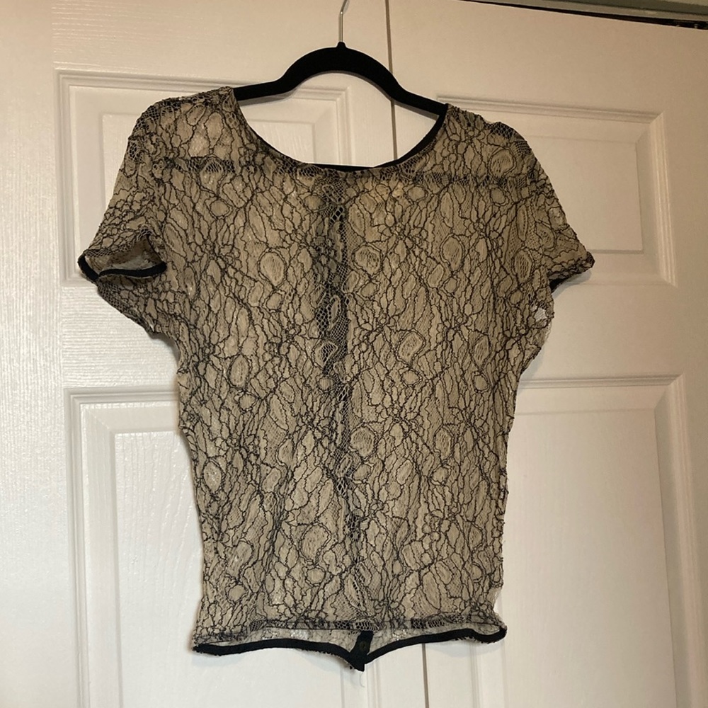 Classic Urban Outfitters ‘90s-inspired Button-back Sketch Top